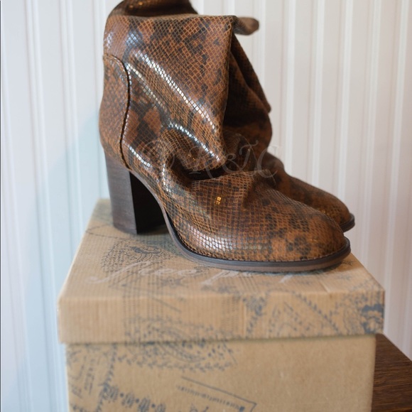 Free People Elle Block Heel Boot Snakeskin Brown 40 39 - Picture 6 of 7